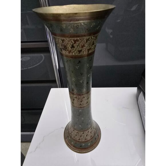 Kashmiri Meenakari brass vase - Picture 2 of 5